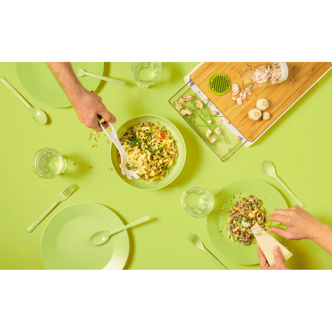 義大利麵湯匙 + 刨絲器