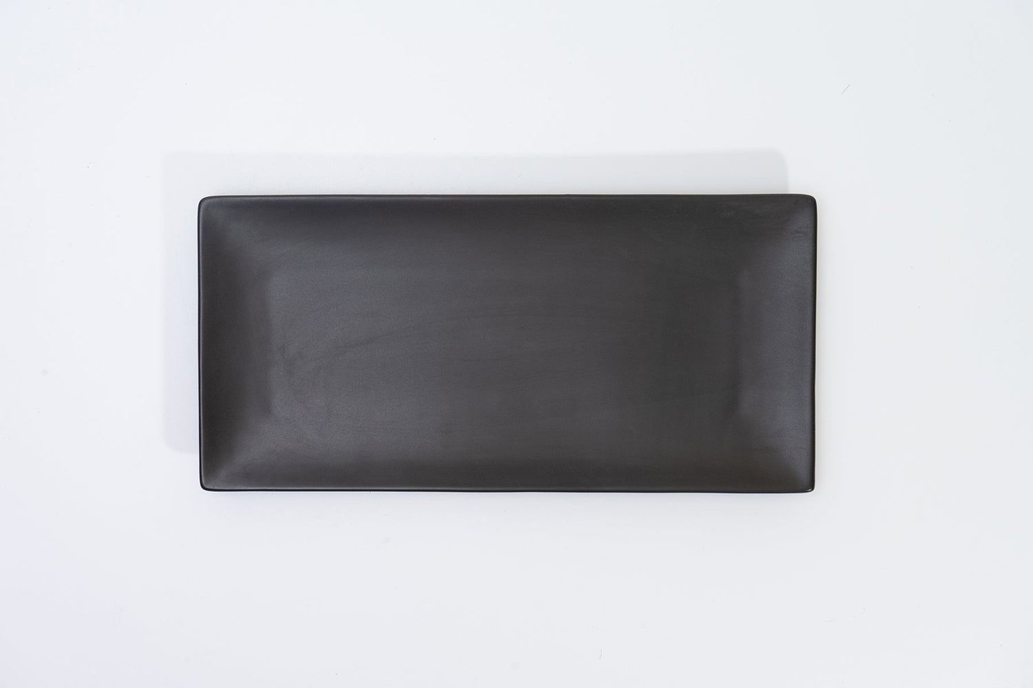 德特拉直角。盤子 13 英寸長 33 厘米