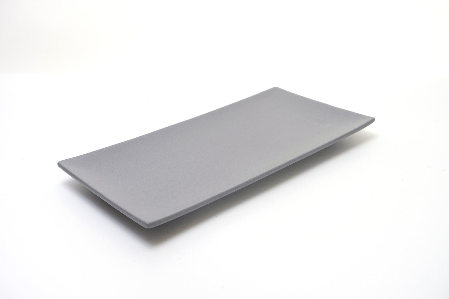 德特拉直角。盤子 13 英寸長 33 厘米