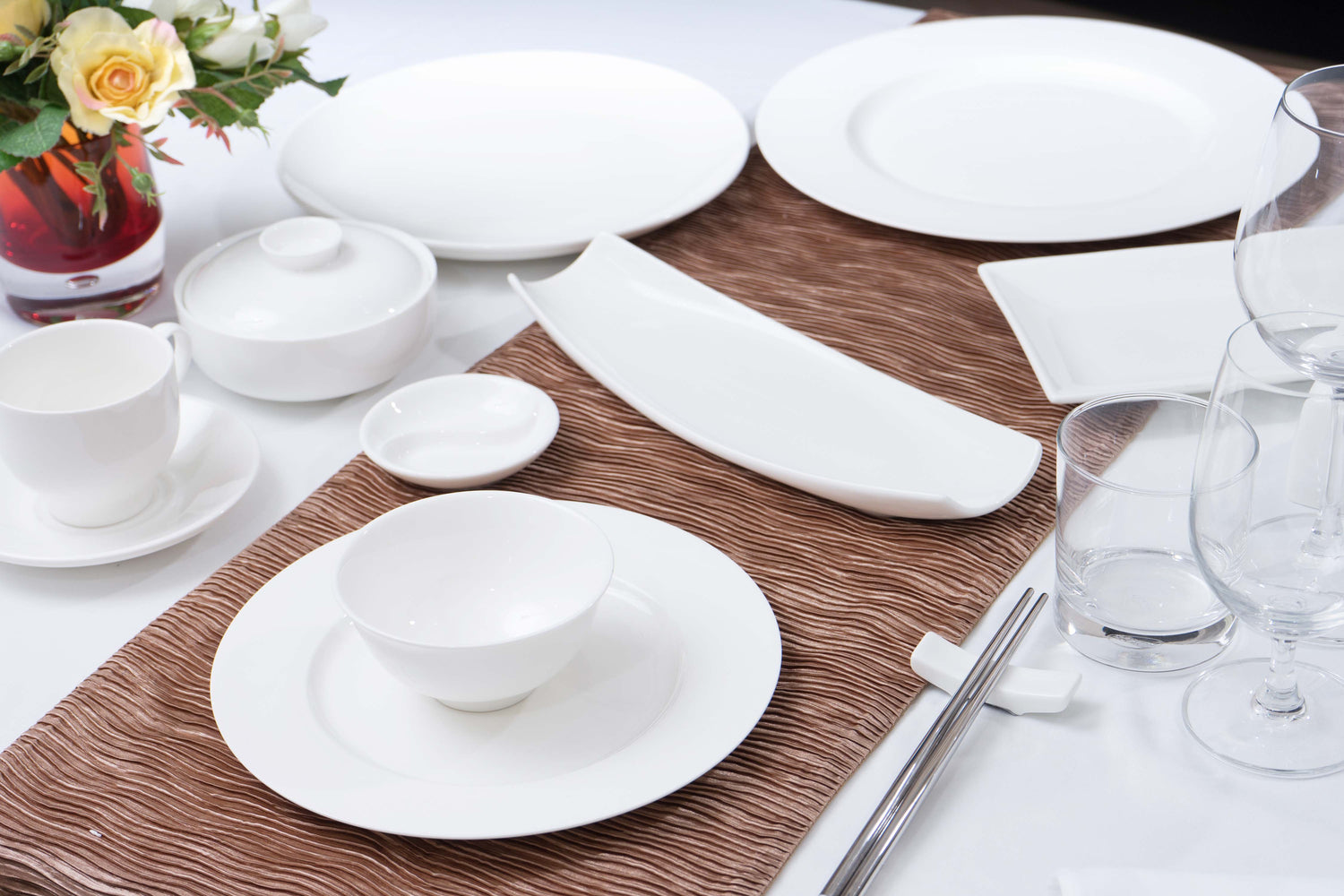 精美瓷杯 330 毫升