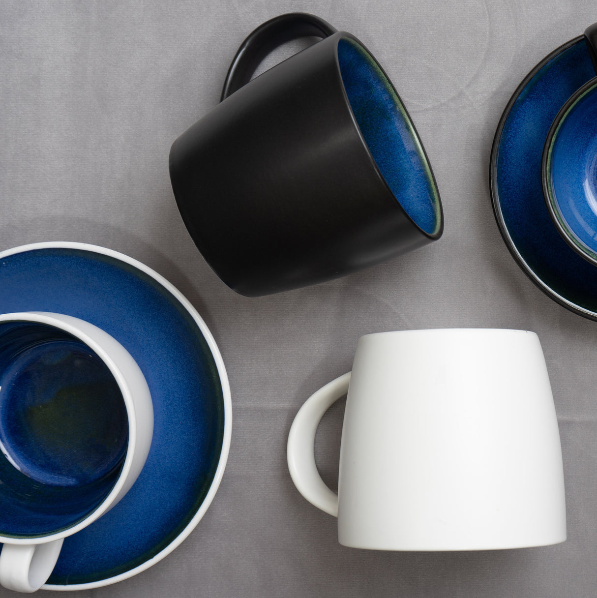 幻影馬克杯 400ML | 13.5 盎司 - 黑色