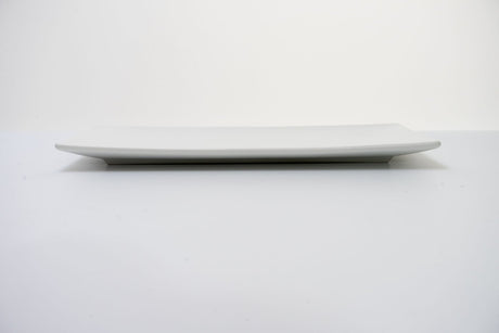 德特拉直角。盤子 13 英寸長 33 厘米