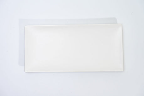 德特拉直角。盤子 13 英寸長 33 厘米